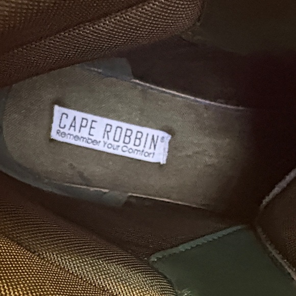 Cape Robbin Green Combat Boots with Chains - Picture 2 of 9